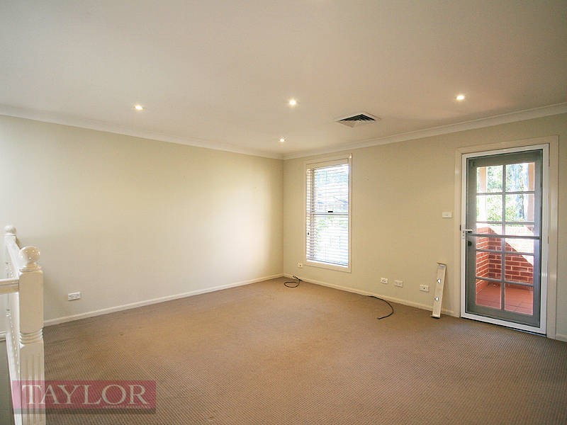 5 Hunterford Crescent, Oatlands NSW 2117