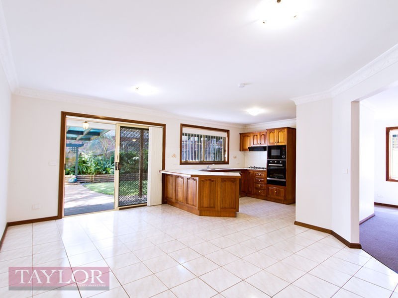 2 Larnook Close, Oatlands NSW 2117