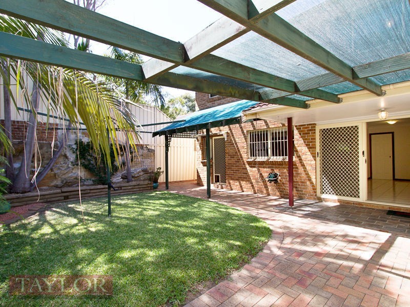 2 Larnook Close, Oatlands NSW 2117
