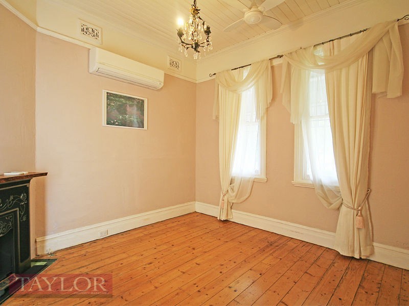 44 The Avenue, Granville NSW 2142