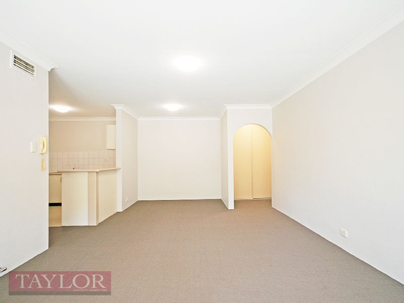 13/7 Mead Drive, Chipping Norton NSW 2170