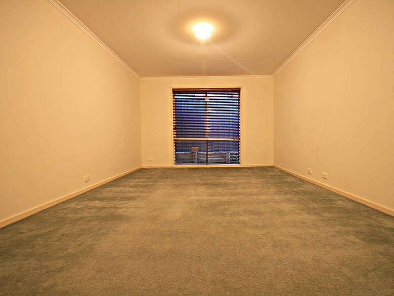 4 Navajo Close, Stanhope Gardens NSW 2768