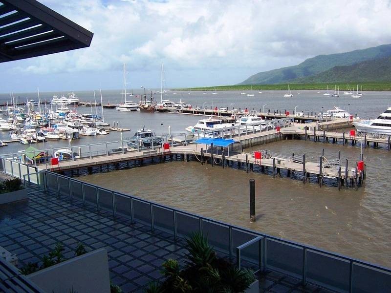 13/1 Marlin Parade, Cairns City QLD 4870