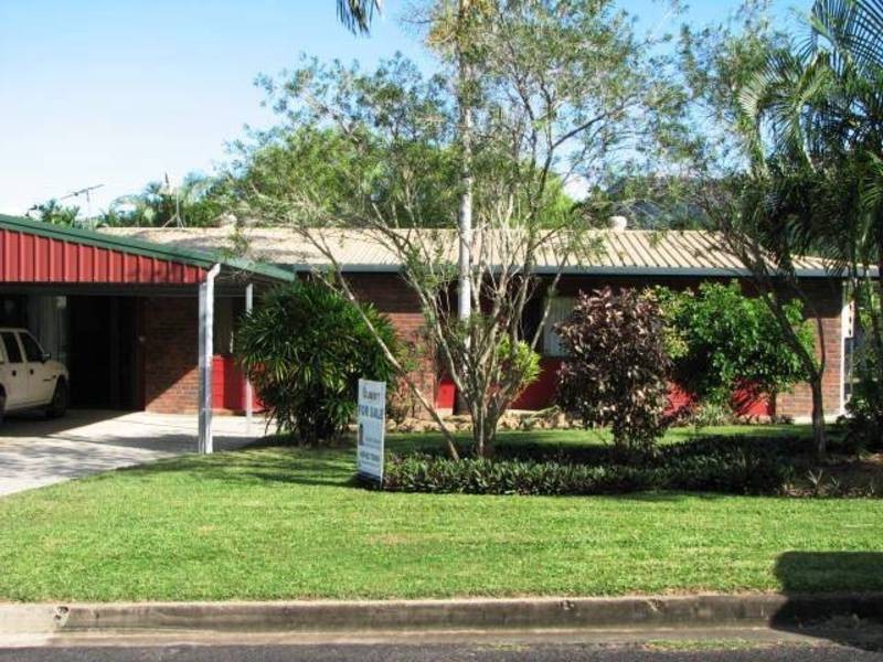 19 Augustus Street, Mooroobool QLD 4870