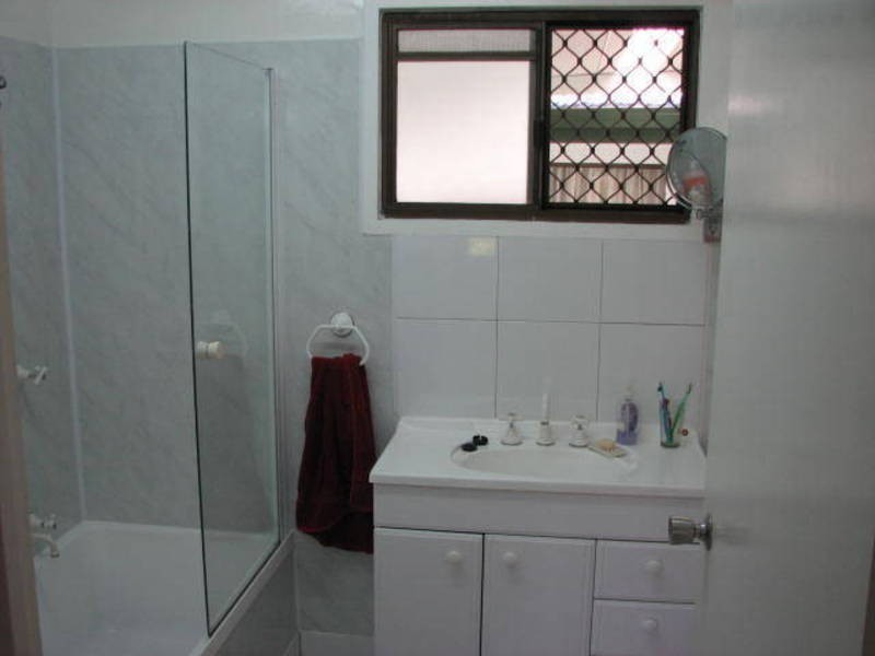 19 Augustus Street, Mooroobool QLD 4870