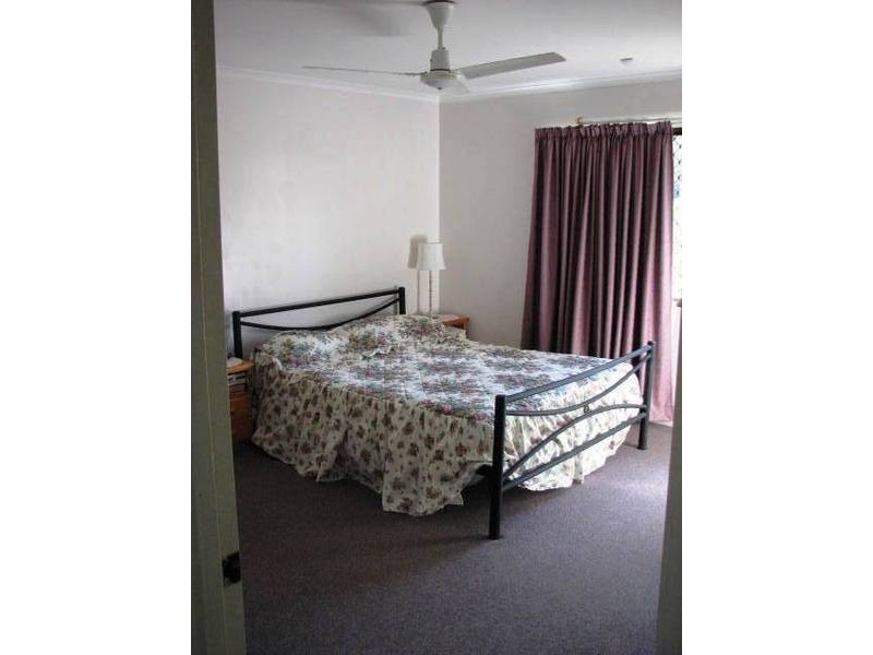 19 Augustus Street, Mooroobool QLD 4870
