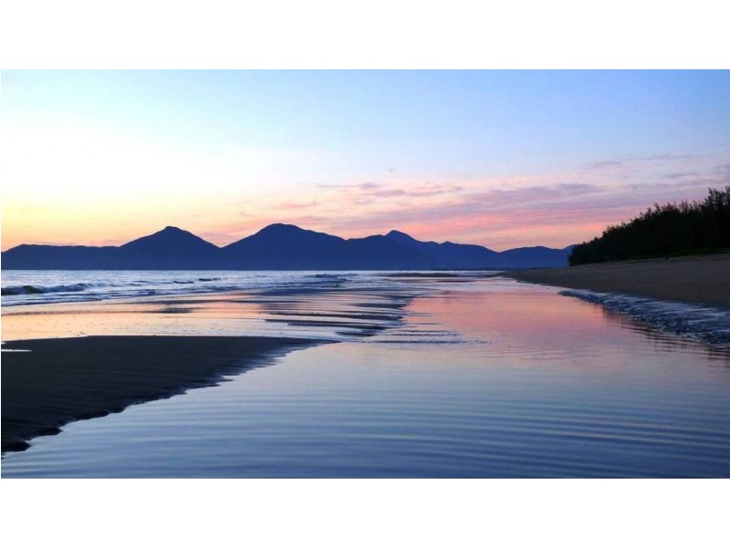 Yorkeys Knob QLD 4878