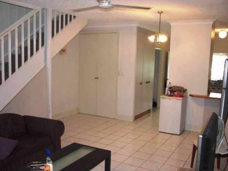 14/30 Springfield Cresent, Manoora QLD 4870