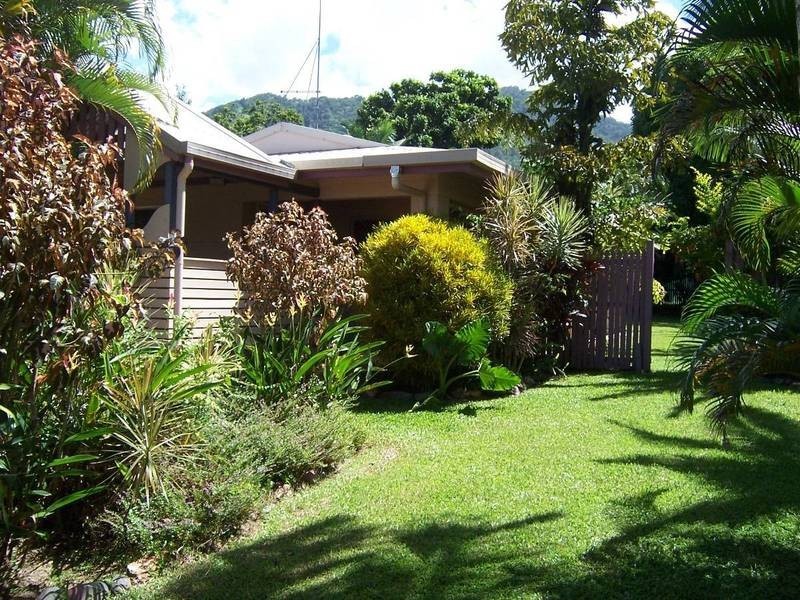 15 Ronto Close, Cairns QLD 4870