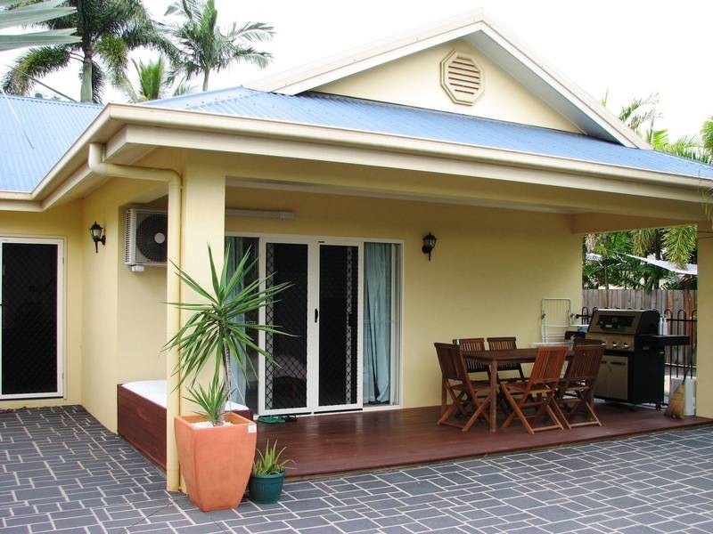 3 Royce Street, Redlynch QLD 4870