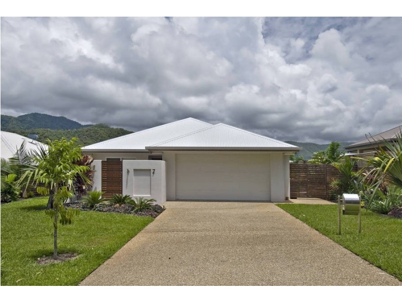 7 Propeller Court, Trinity Beach QLD 4879