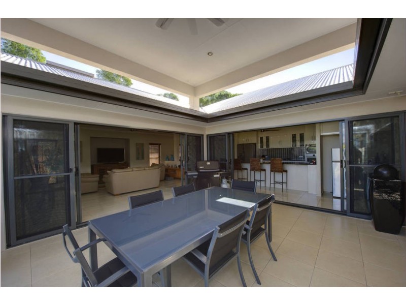 Trinity Beach QLD 4879