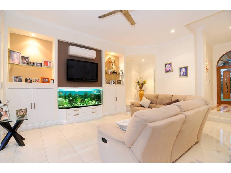 61 Fretwell Road, White Rock QLD 4868