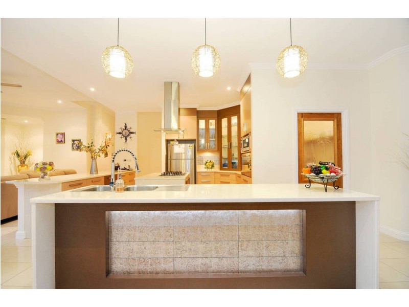 61 Fretwell Road, White Rock QLD 4868