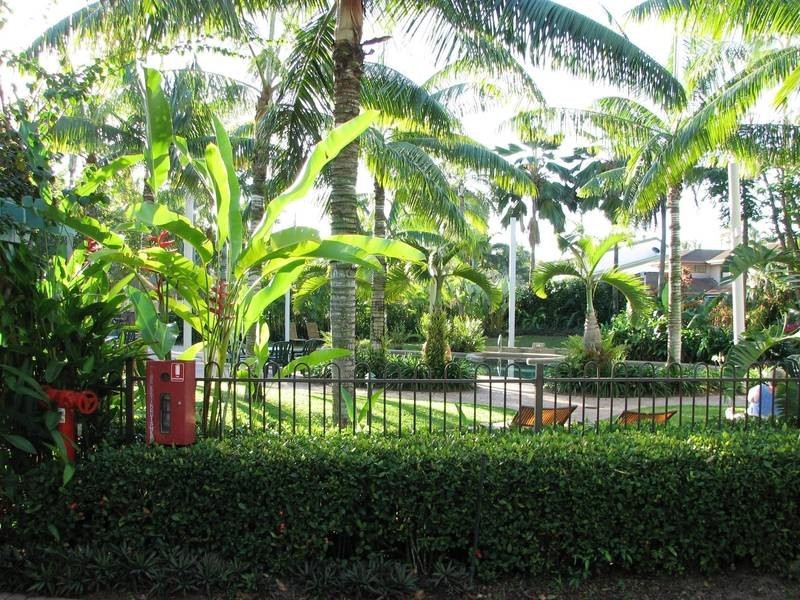 54/129 Oleander Street, Holloways Beach QLD 4878