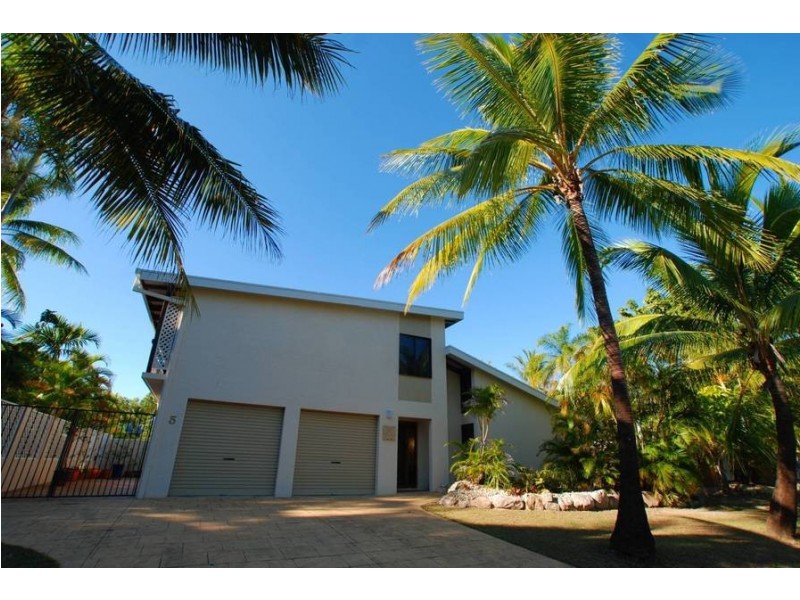 5 Upolu Esplanade, Cairns QLD 4870