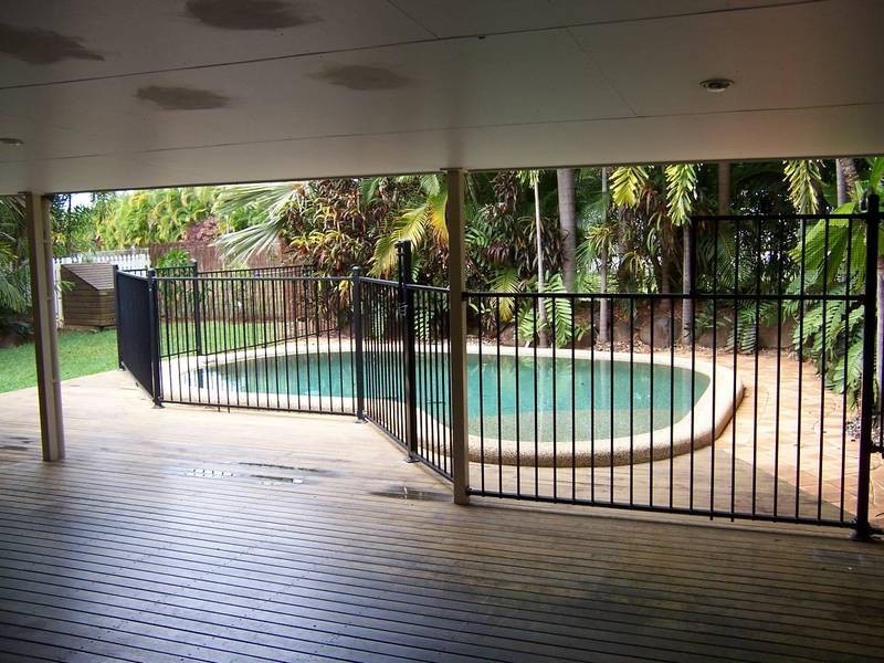 19 Parkinson Av, Kewarra Beach QLD 4879