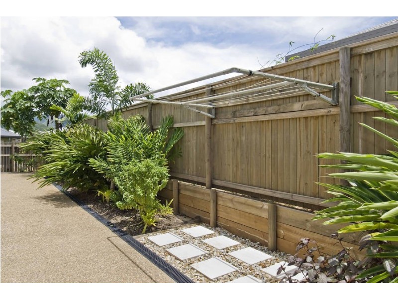 7 Propeller Court, Trinity Beach QLD 4879