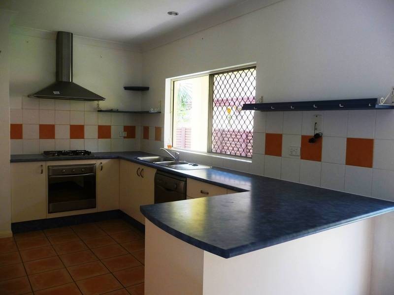 3 Royce Street, Redlynch QLD 4870
