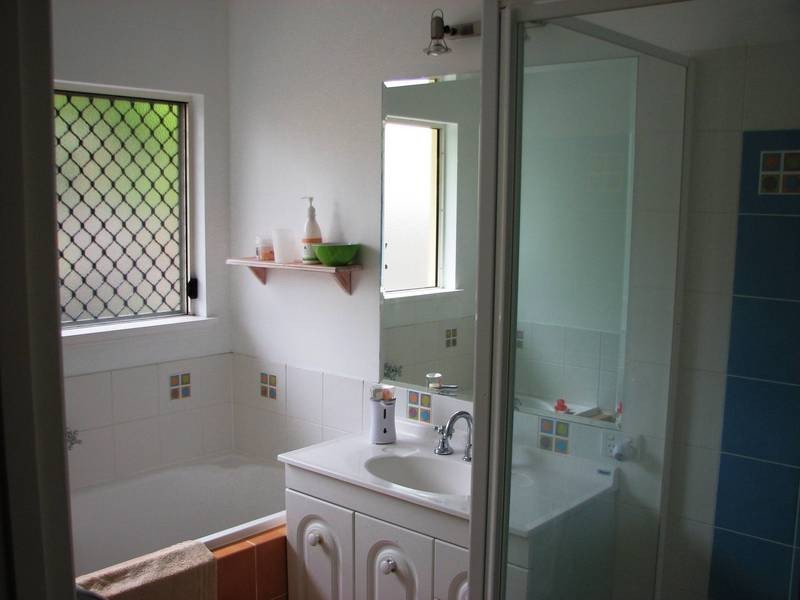 3 Royce Street, Redlynch QLD 4870