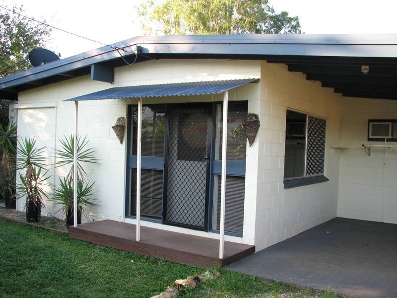 1/142 Dillon Street, Westcourt QLD 4870