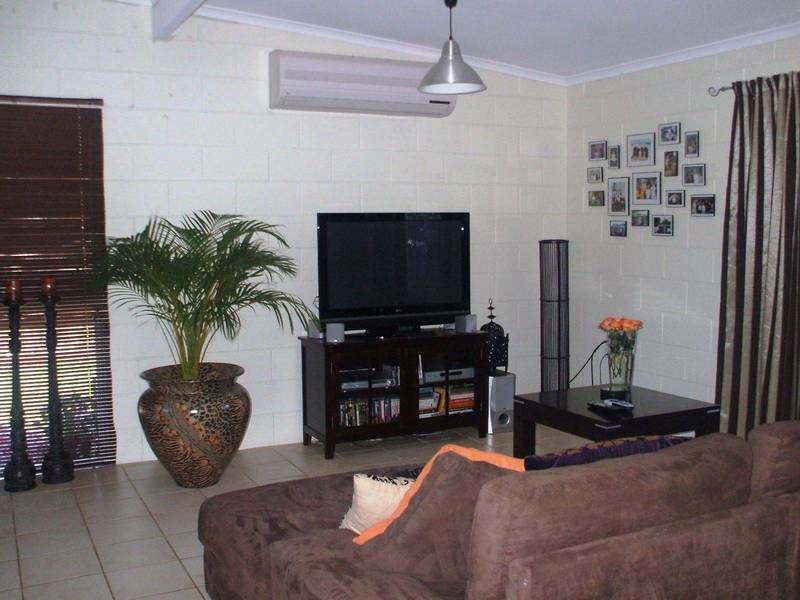 1/142 Dillon Street, Westcourt QLD 4870