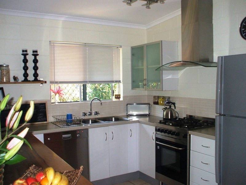 1/142 Dillon Street, Westcourt QLD 4870