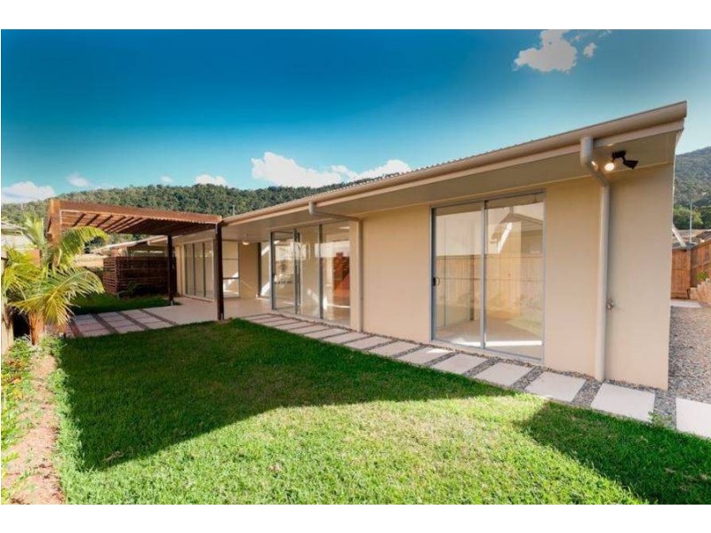 4 Rossmann Road, Cairns QLD 4870
