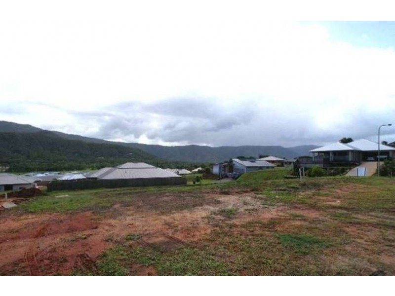 32 Catamaran Circuit, Trinity Beach QLD 4879