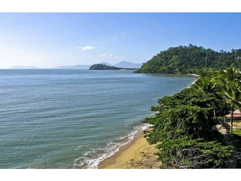 32 Catamaran Circuit, Trinity Beach QLD 4879