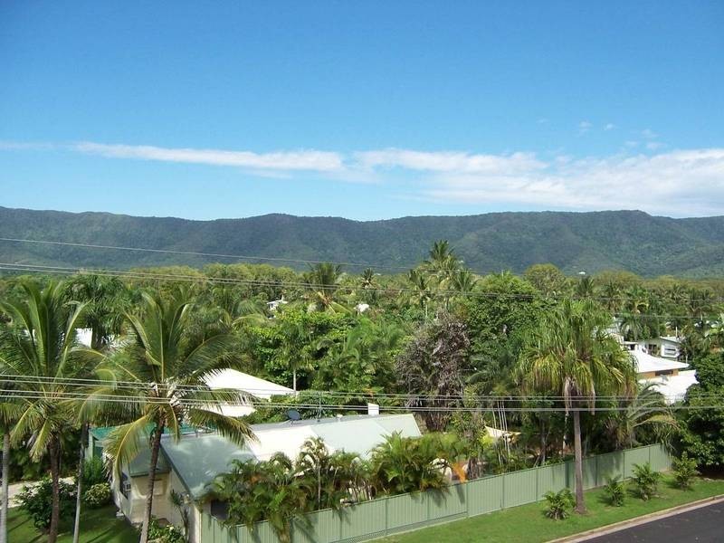 17/110 Moore Street, Trinity Beach QLD 4879