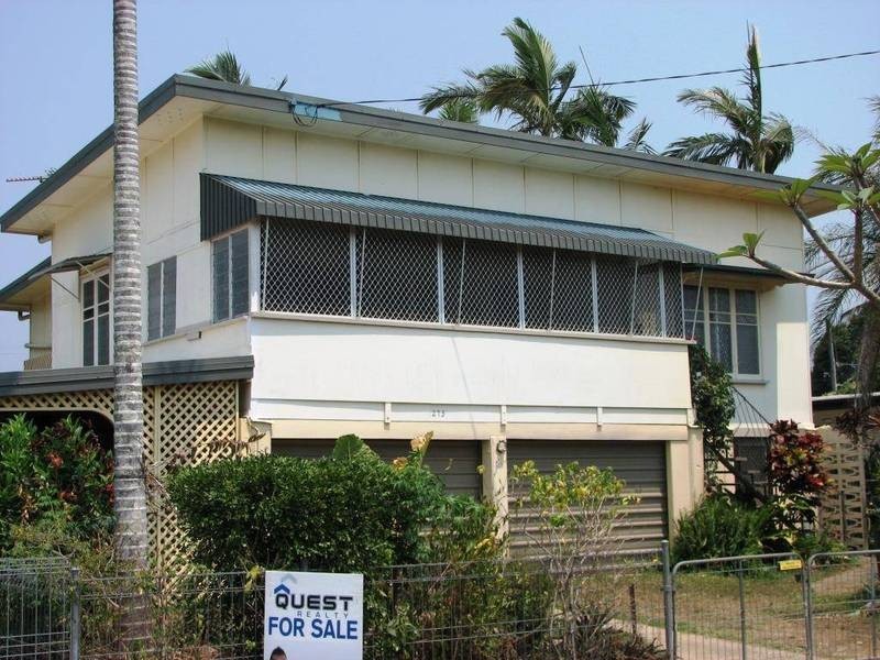 275 Buchan Street, Westcourt QLD 4870