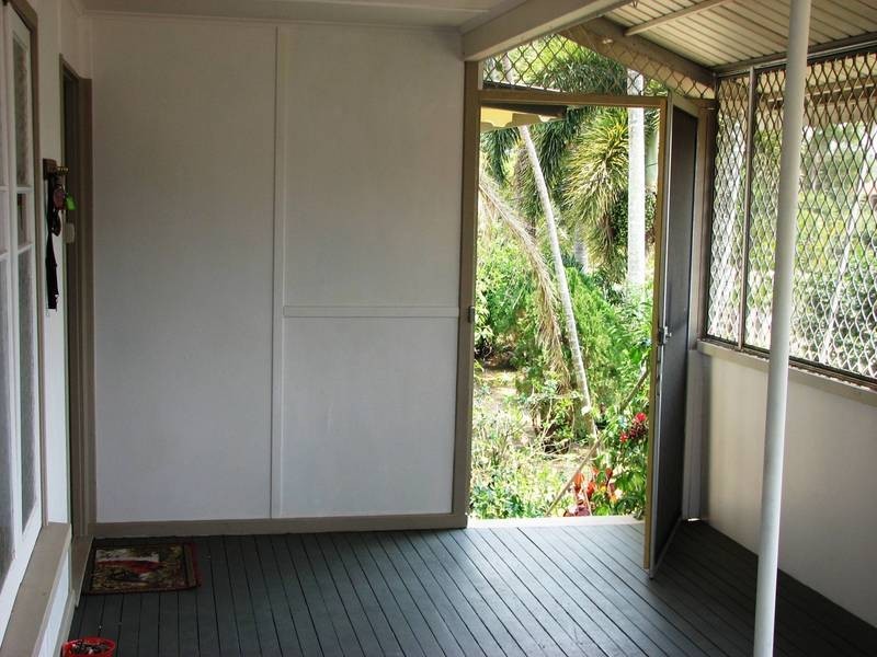 275 Buchan Street, Westcourt QLD 4870