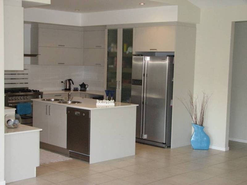 1 Catamaran Circuit, Trinity Beach QLD 4879