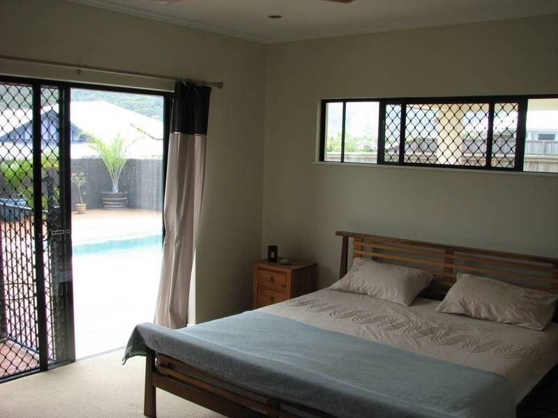 1 Catamaran Circuit, Trinity Beach QLD 4879