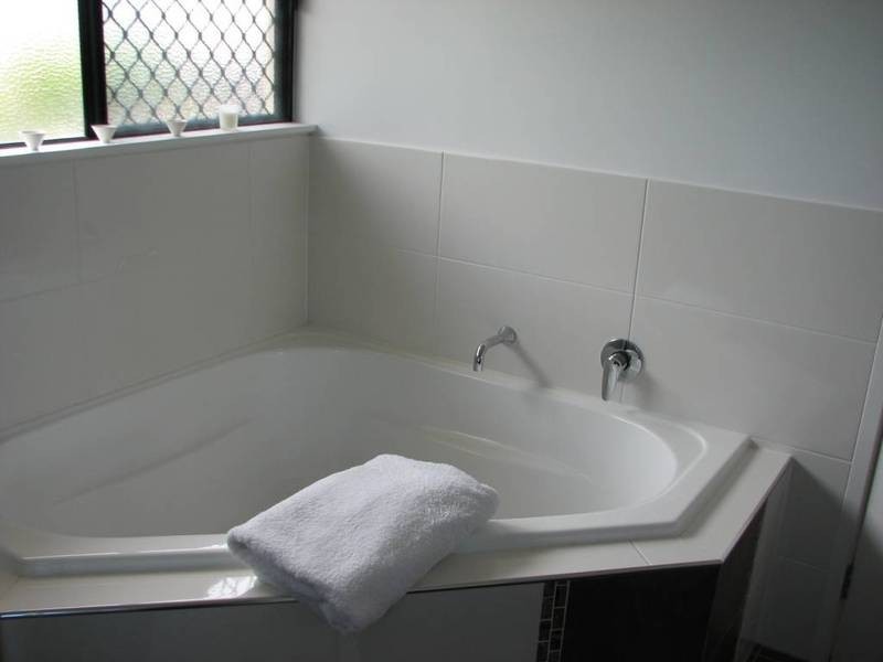 1 Catamaran Circuit, Trinity Beach QLD 4879
