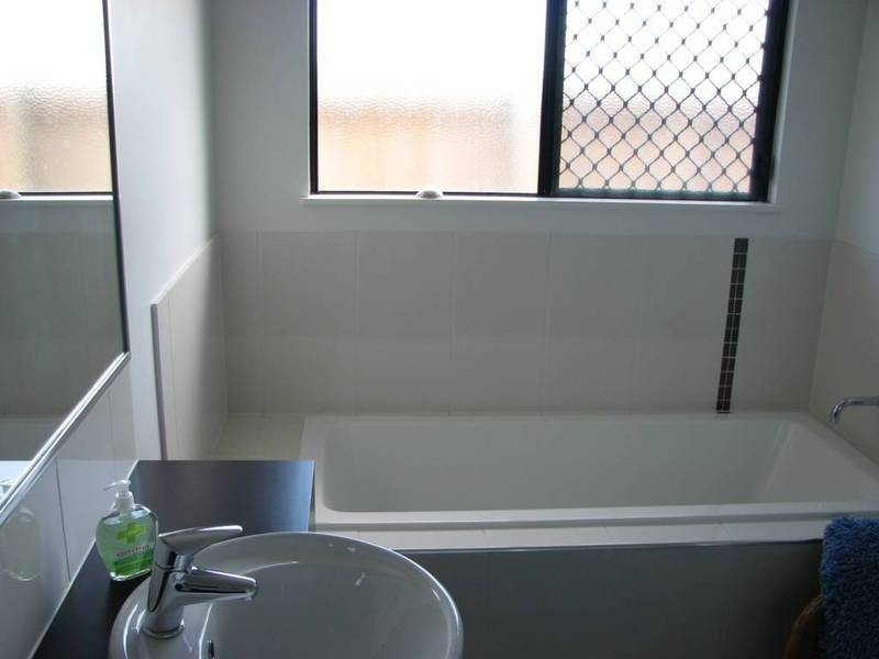 1 Catamaran Circuit, Trinity Beach QLD 4879