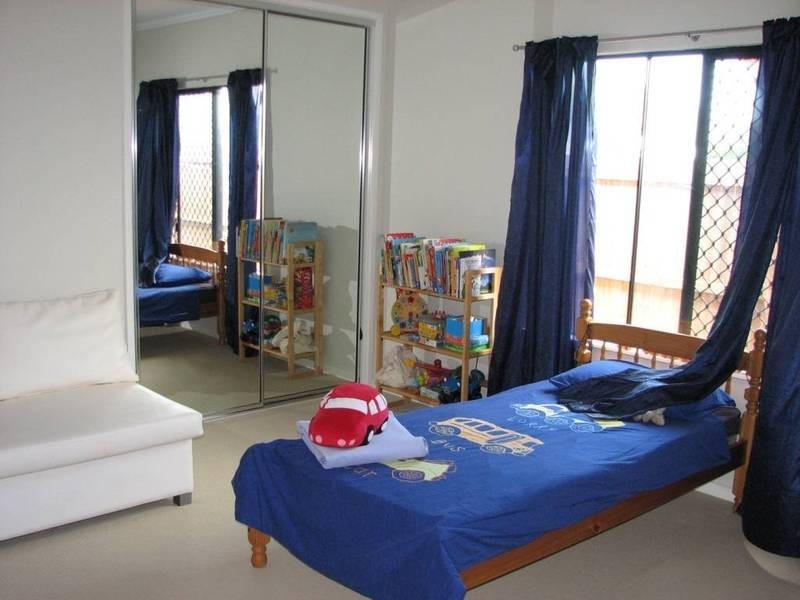 1 Catamaran Circuit, Trinity Beach QLD 4879