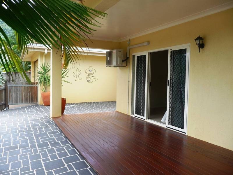 3 Royce Street, Redlynch QLD 4870