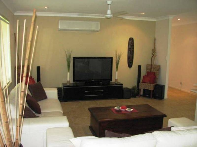 23 Roderick Street, Bentley Park QLD 4869