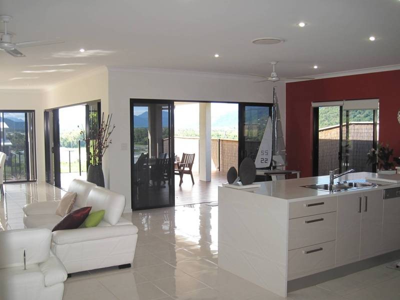 35 Catamaran Circuit, Trinity Beach QLD 4879