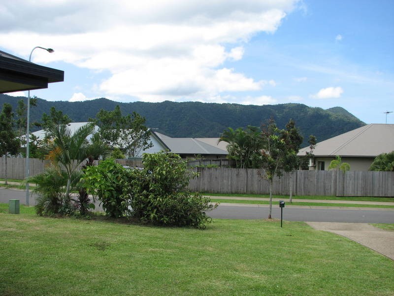 5 Savage Street, Cairns QLD 4870