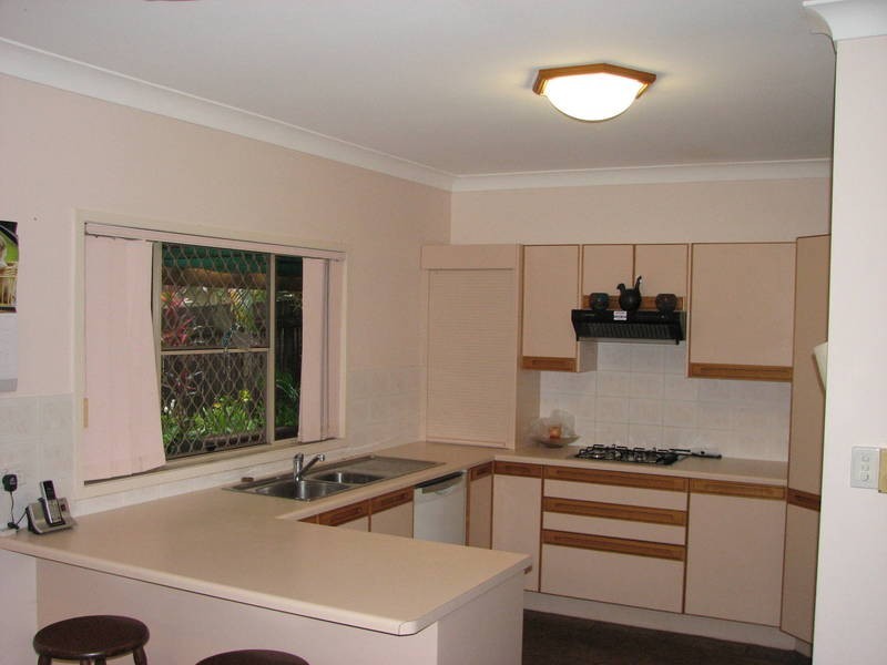 6 Wheeler Court, Brinsmead QLD 4870