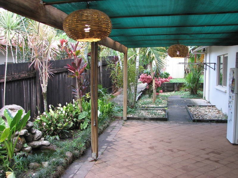 6 Wheeler Court, Brinsmead QLD 4870