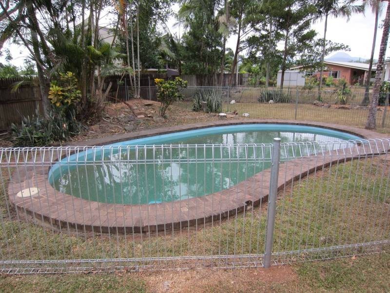 14 Rita Close, Cairns QLD 4870