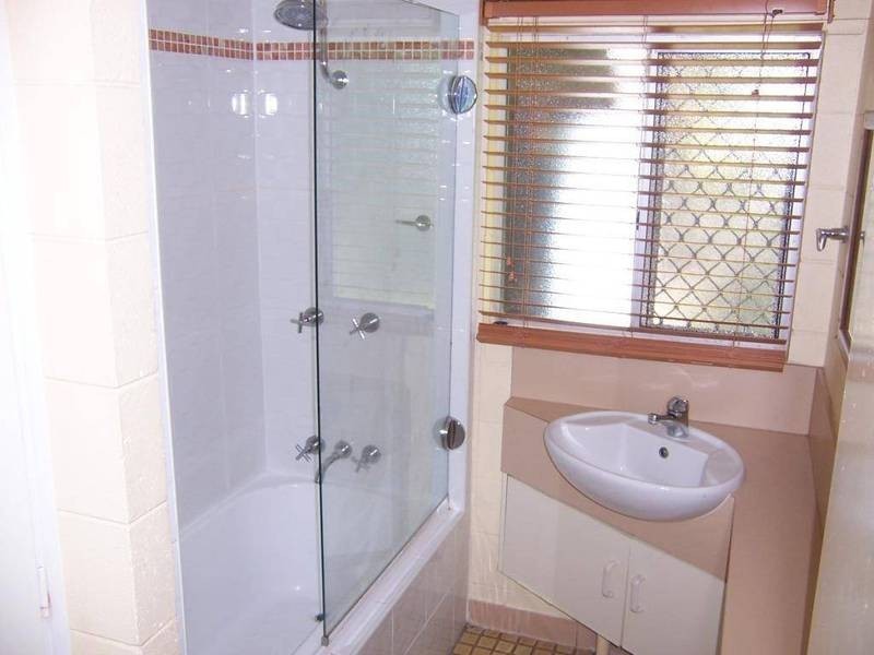 15 Ronto  Close, Manoora QLD 4870