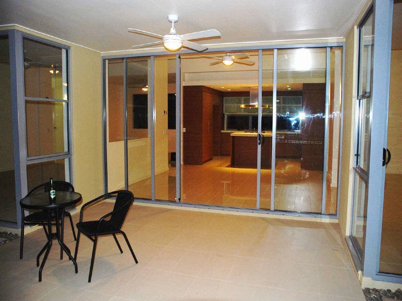 4 Rossman Road, Smithfield QLD 4878