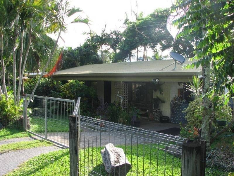 32 Moresby Street, Trinity Beach QLD 4879