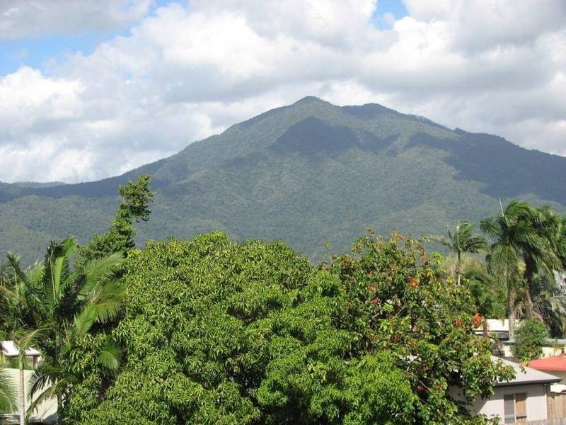 Cnr Golden Grove Drive – Roberts Rd, Cairns QLD 4870