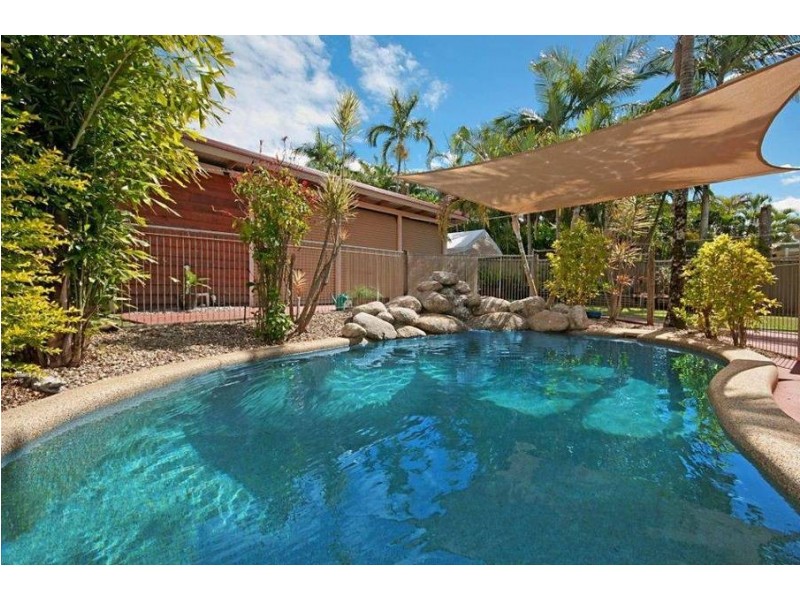 31 Ramsey Drive, Kanimbla QLD 4870